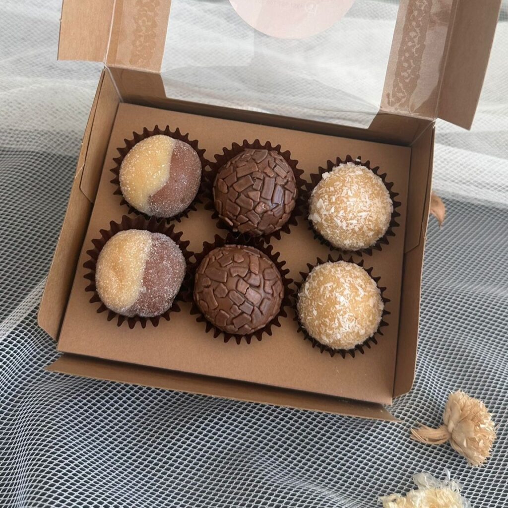 Caixas de Brigadeiros Tradicionais